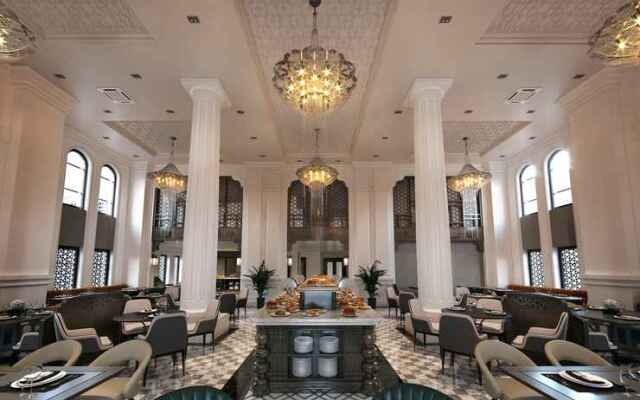 Rex Quang Binh Hotel