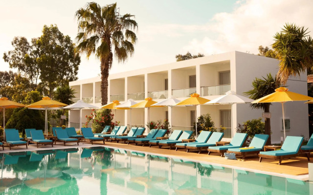 Nasos Hotel & Resort