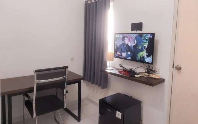 Cozy and Homey Studio (No Kitchen) at Apartment Aeropolis Residence