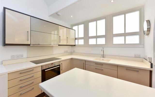 Large South Kensington Mews 2 Bed 2 5 Bath House