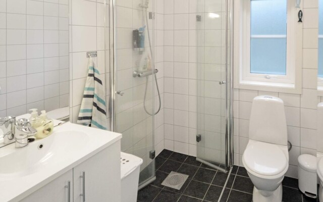 9 Person Holiday Home in Lyngdal