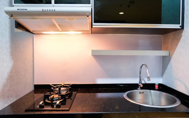 Spacious 1BR Pancoran Riverside Apartment near Kalibata City – Kitchen – Jakarta