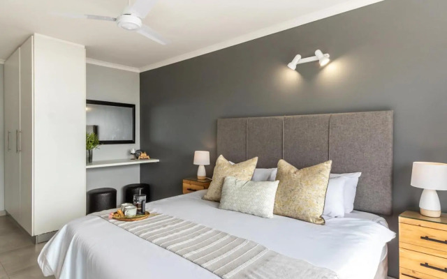 Martinique at Beachfront Apartment in Shakas Rock