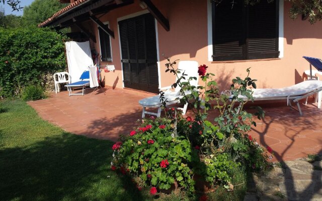 Apartment With 2 Rooms in Case Peschiera lu Fraili, With Enclosed Gard