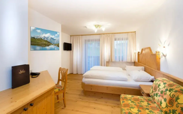 Hotel & Chalet Dorfer