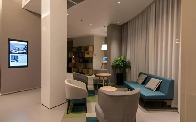 Motel 168 Shanghai Daduhe Road Changfeng Park Branch