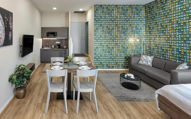 VN17 Rooftop Suites by Adrez Living