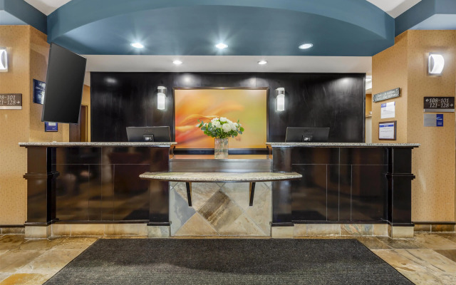 Best Western Wainwright Inn & Suites