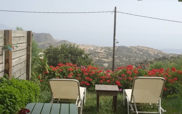 Villa George Sea View With Pool - Triopetra