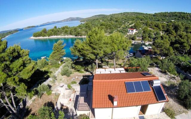 beautiful bay house Duga