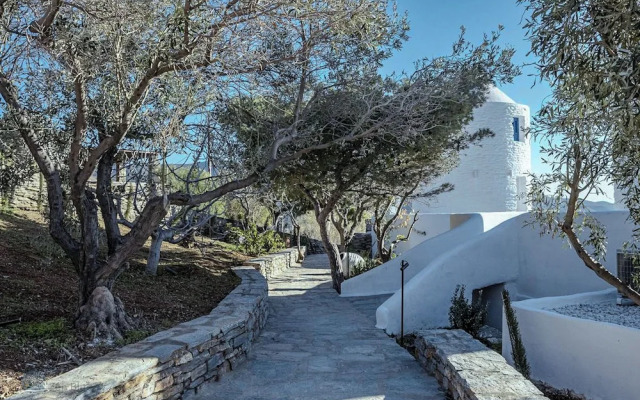 Zen Blue Suites Luxury and Nature in Kea