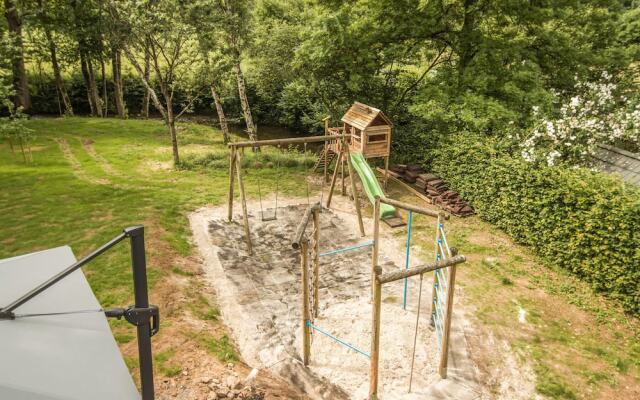 Stunning Home in Ferrières With Wifi and 6 Bedrooms