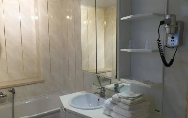 Hotel Aux Beaux Rivages En Gaume