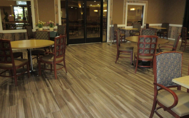 Ramkota Hotel & Conference Center