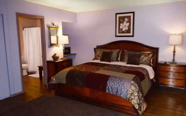 Sedona Uptown Suites