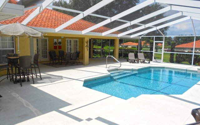 Stylish Pool Close To Withlacoochee Bike Trail 3 Bedroom Home by Redawning