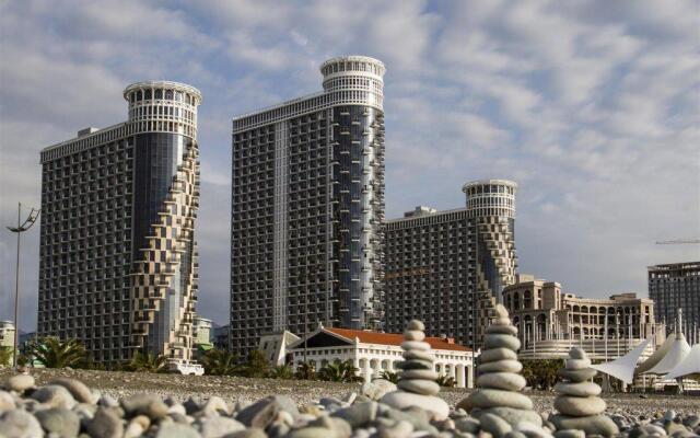 Silk Road Sea Towers Batumi Apart Hotel