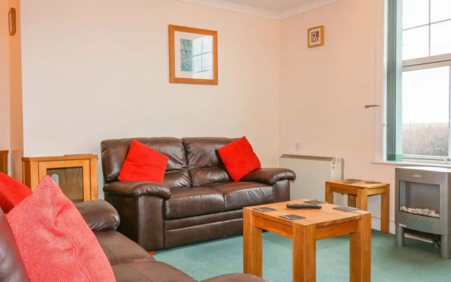 Yellow Sands Apartment 5