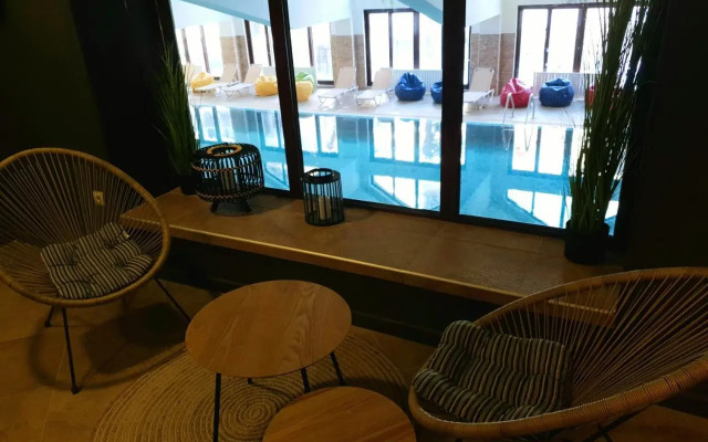 Pinewood ANG luxurious apartment A32