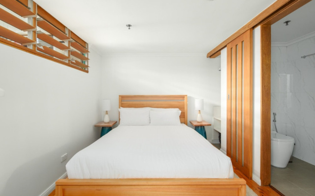 Stylish Inner City 2-bed Unit by Fig Lane Park – Guest Rooms – Sydney