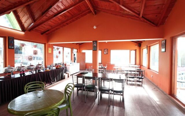 OYO 15170 Maa Gauri Resort