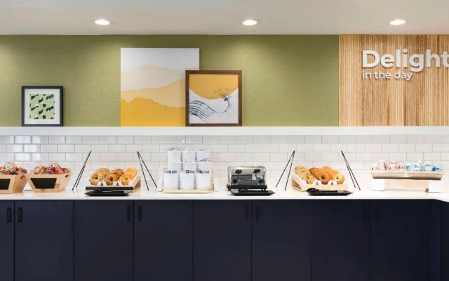 Spark by Hilton Germantown Washington DC North