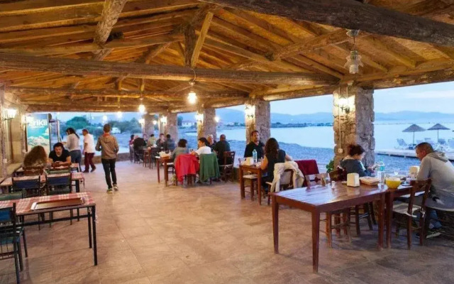 Sivrice Faros Butik Hotel