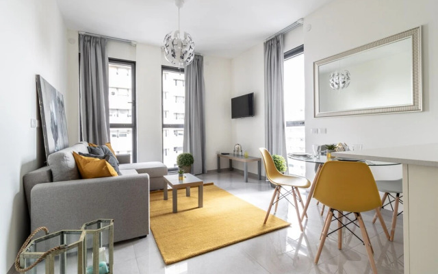 HolySuite J Tower