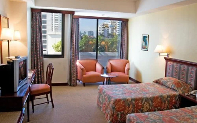 Tai Pan Hotel-4 Nights, Bangkok, Thailand