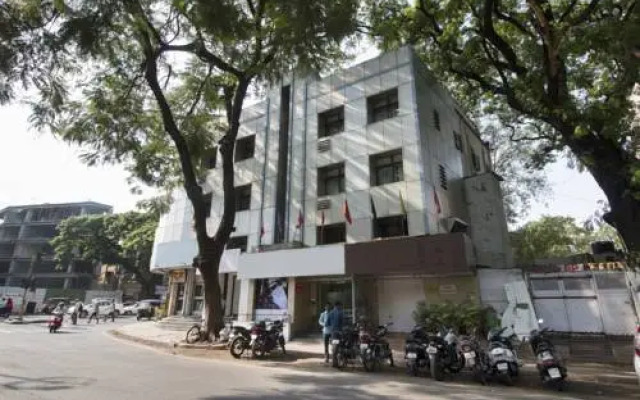 OYO 6429 Hotel Pearl