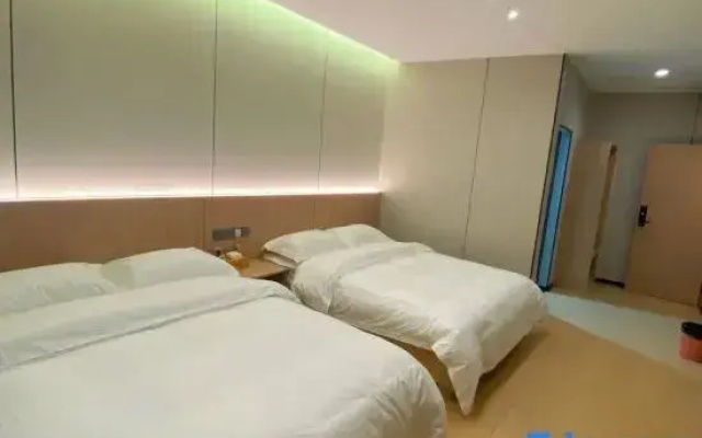 Jinglu Homestay