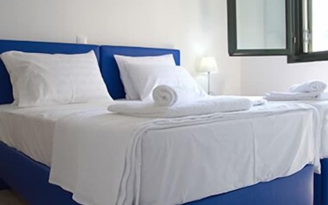 Geo Holidays Studios