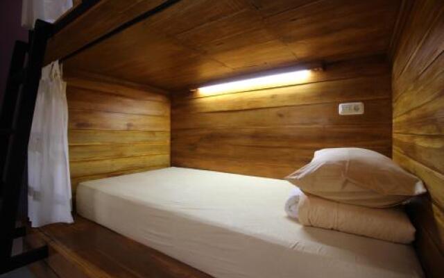 Dong Paloh Hostel