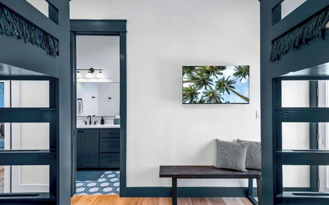 Blue Water Villa 304 SUN