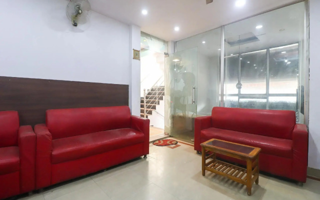 OYO Flagship 77835 Moon Palace 2