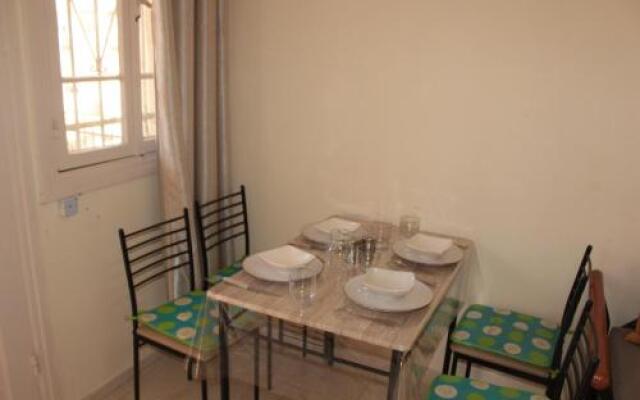 Tannous Aparthotel