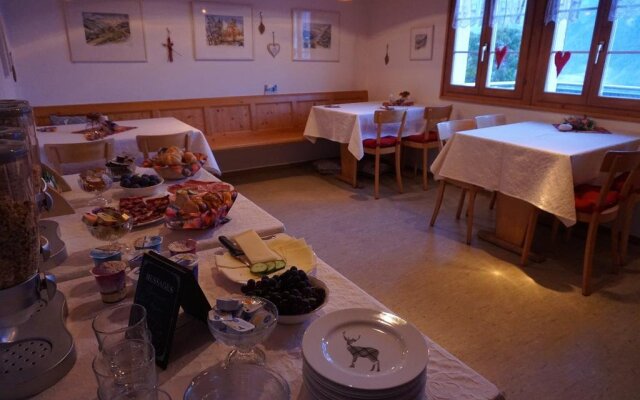 Gästehaus Alpina in Fanas