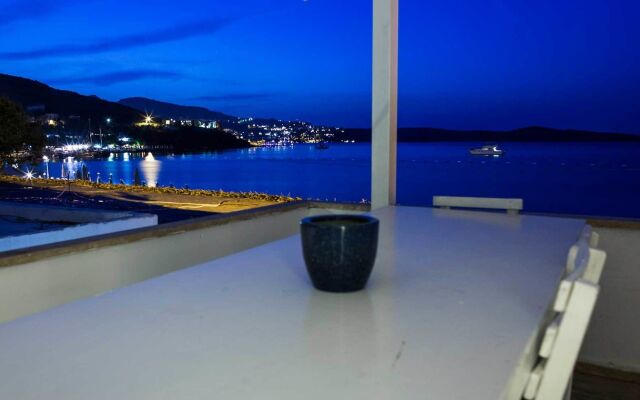 Daphnis Hotel