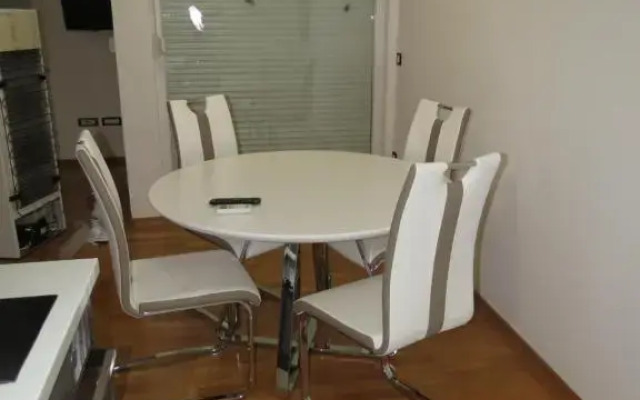 Apartments Nika Sukošan