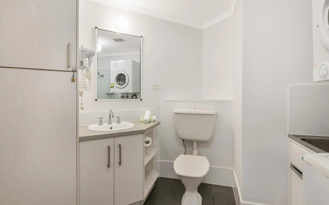 Port Douglas Outrigger Holiday Apartments