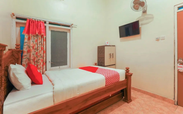 Ndalem Jogja Cupuwatu Syariah by OYO Rooms