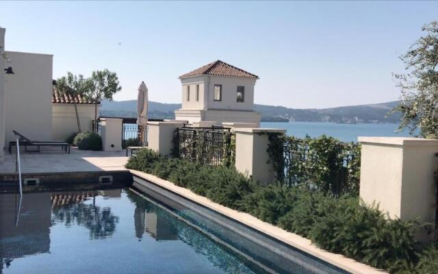 Porto Montenegro Luxury Experience