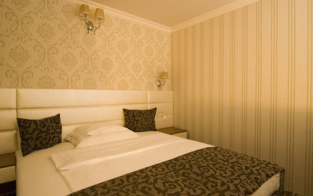 Golden Ball Club Hotel & Fitness