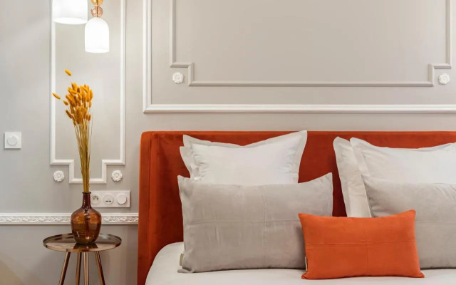 The Orange Haussmann