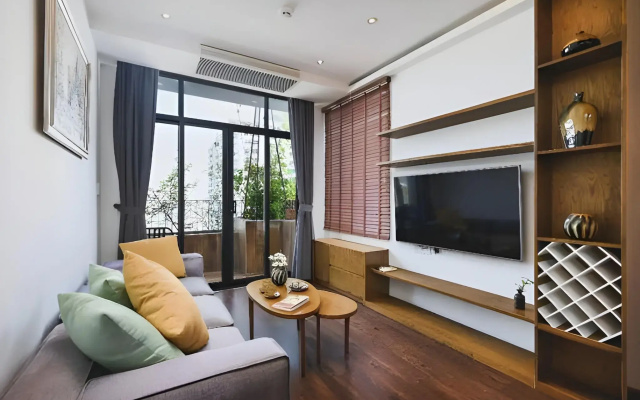 The Bloom Pham Viet Chanh - Modern Living Space in Saigon - A Top Choice for Western Travelers