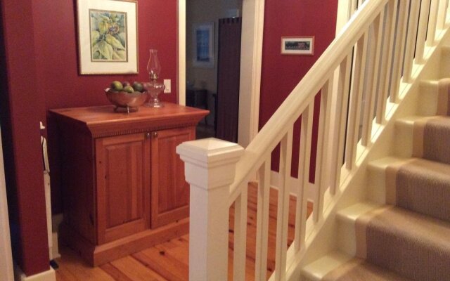 Scarlet Tunic Bed and Breakfast