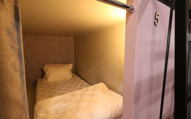 MM Capsule Hostel