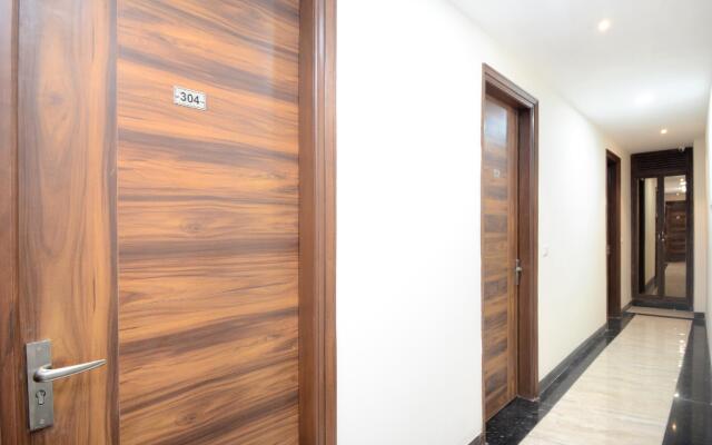 OYO 33389 Hotel 21