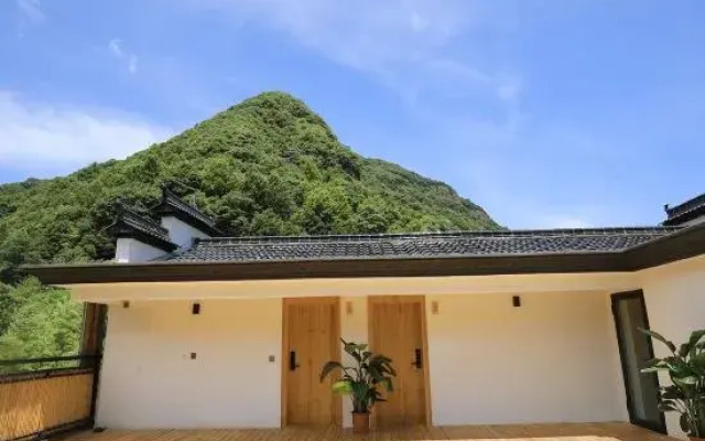 Zhiyou Yijian Guesthouse