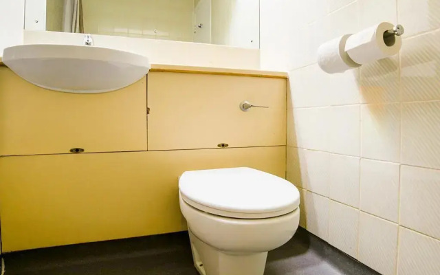 OYO Sunrise Hotel, A46 N Leicester